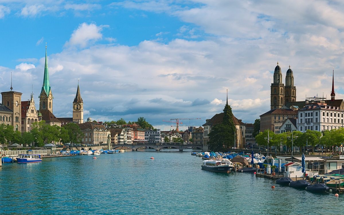 The Limmat in Zurich with the Fraumünster and Grossmünster